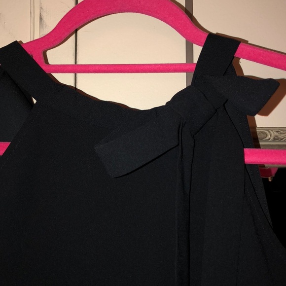 Ann Taylor halter Top with bow L - Picture 4 of 6
